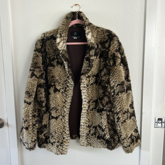 Unreal Fur Fame Faux Fur Jacket, RTR - Picture 6 of 12